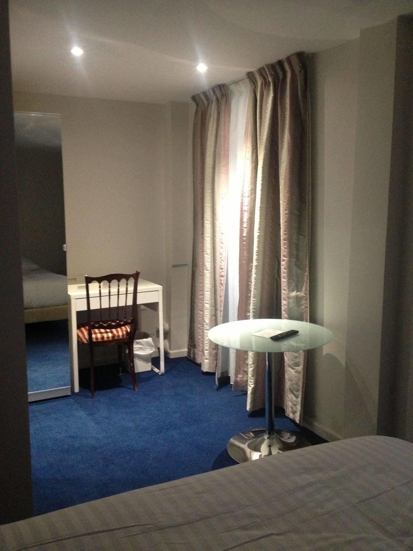 פריז Hotel Savoy מראה חיצוני תמונה