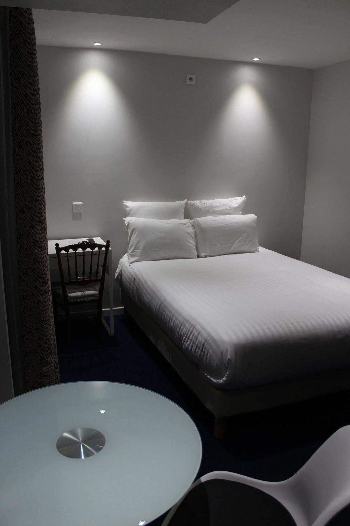 פריז Hotel Savoy מראה חיצוני תמונה